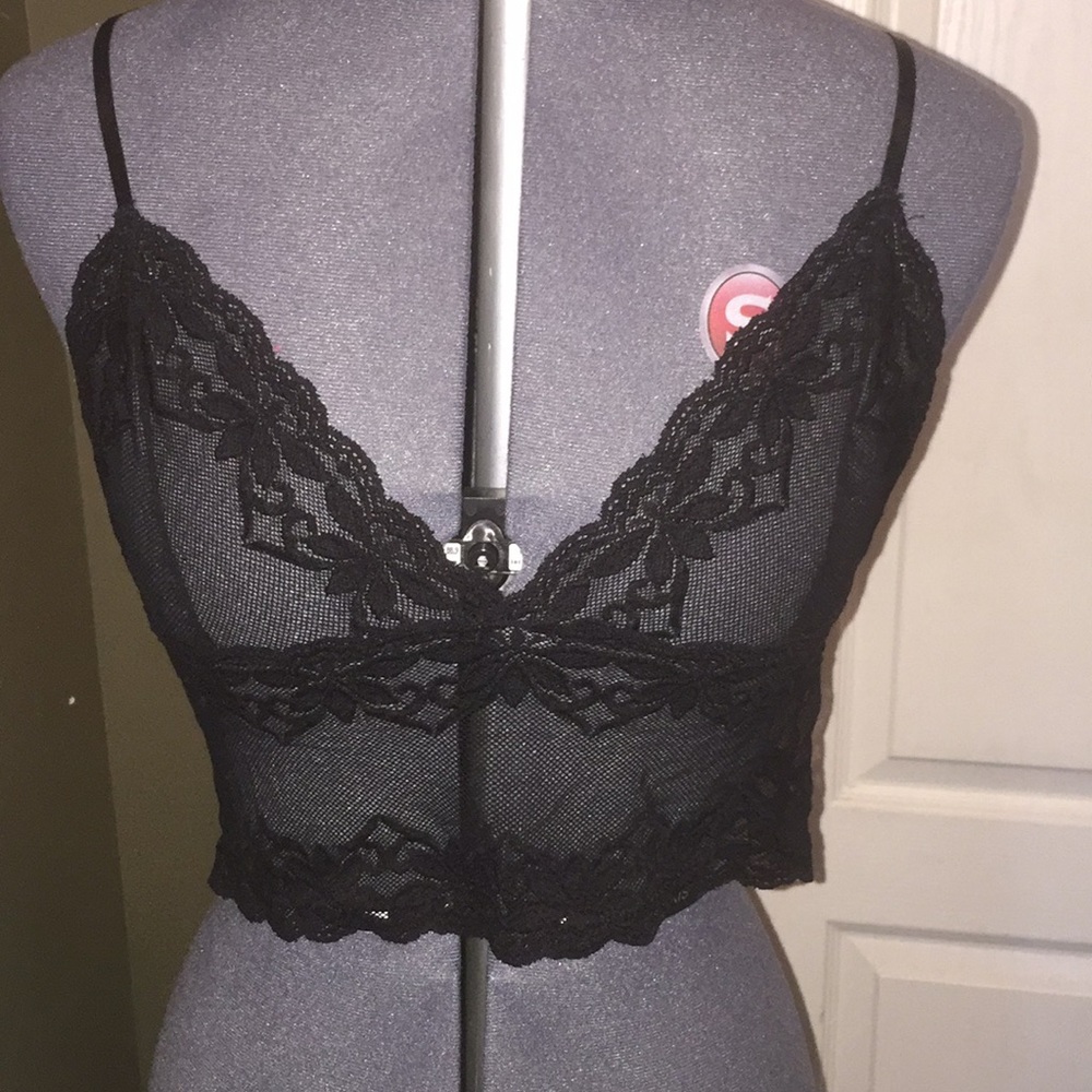Women’s lace crop top intimate wear